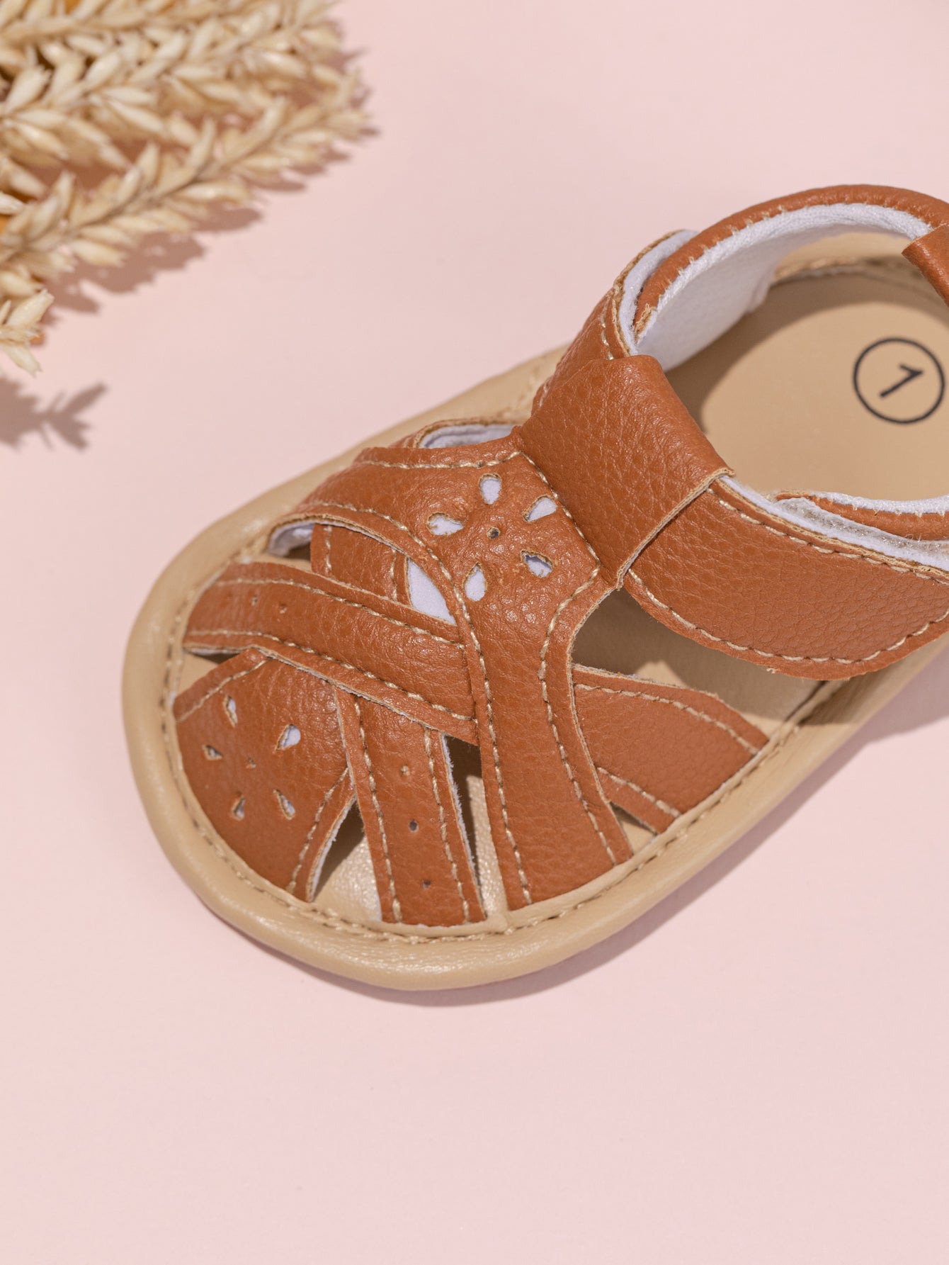Flower Detail Sandals - Tan