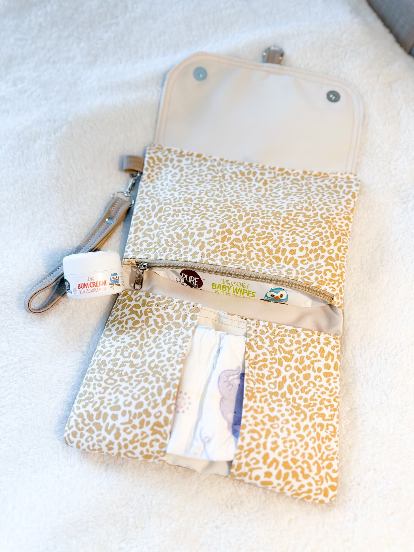 Hummie Nappy Changing Clutch - Tan